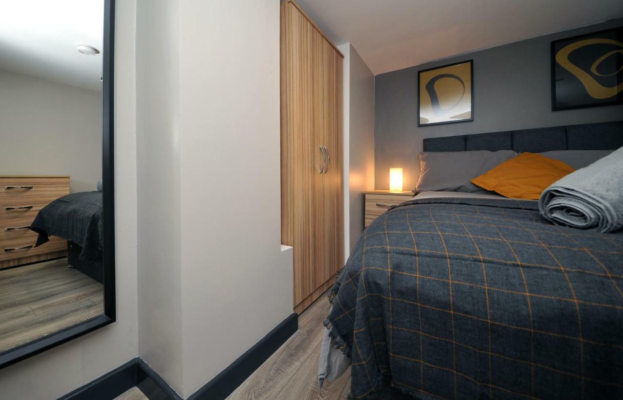 Apartment Stone's Throw Centre - Tv In Every Bedroom! Swansea