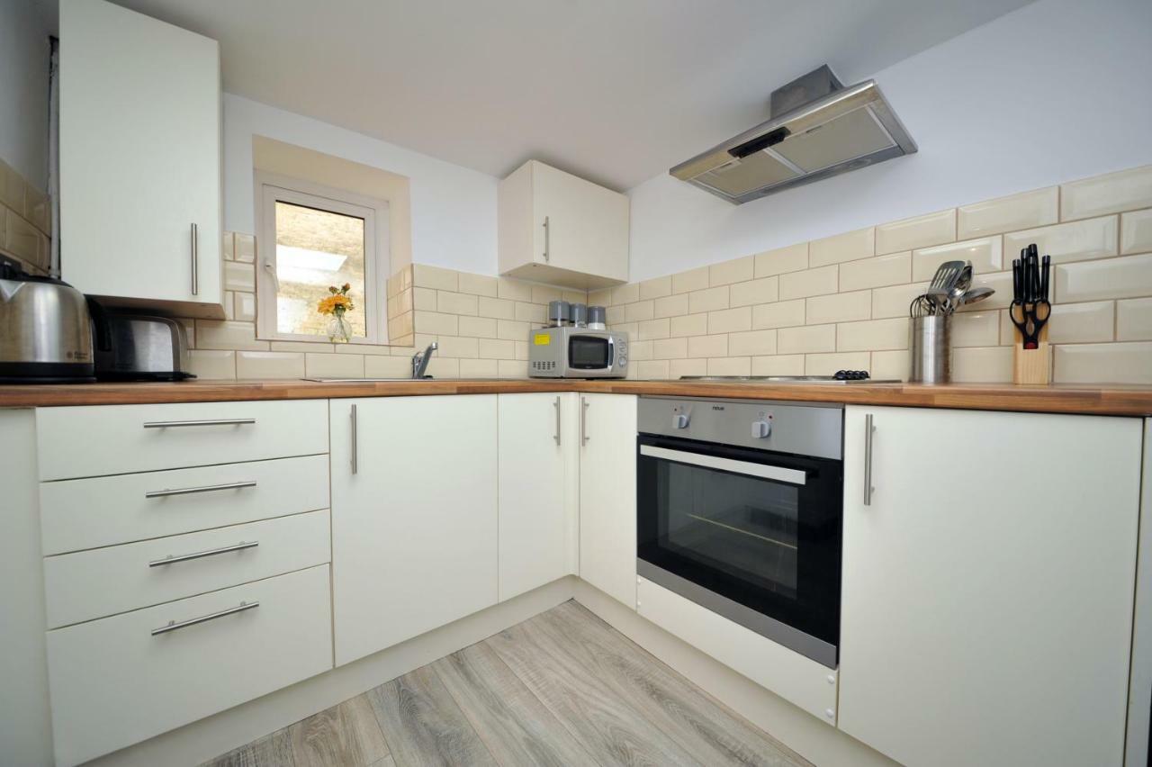 Apartment Stone's Throw Centre - Tv In Every Bedroom!